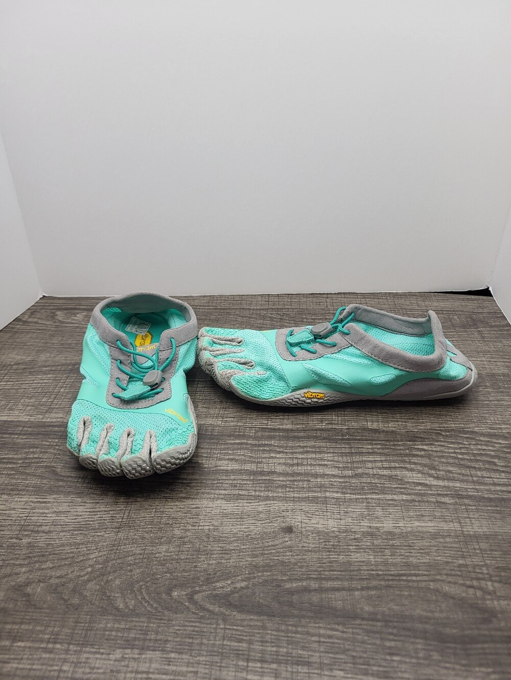 Vibram Five Fingers KSO EVO Womens EU36 US 8 Minimalist Shoes Green Grey 16W0792